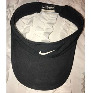 Nike black dri-fit featherlight visor