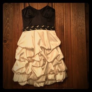 💃🏼 B. Darlin prom dress 💃🏼