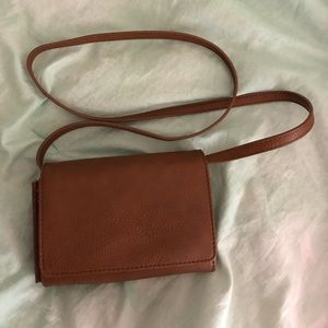 Bass leather crossbody bag