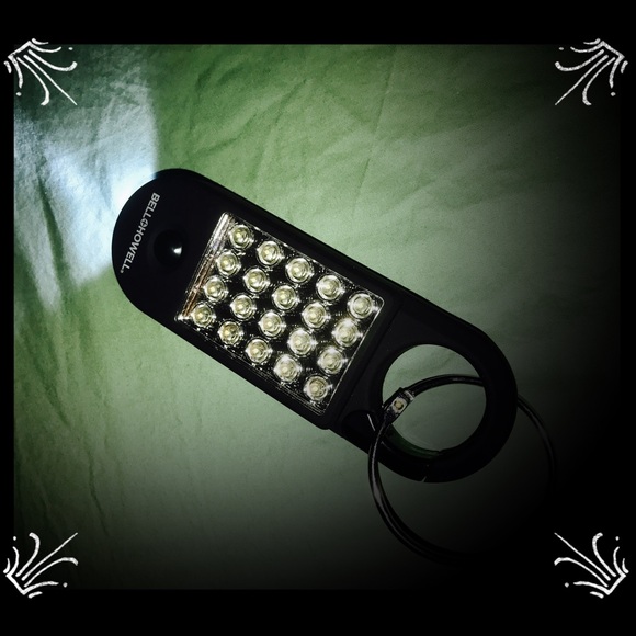 🔦2 Left- Incredible Flashlights🔦 - Picture 5 of 6