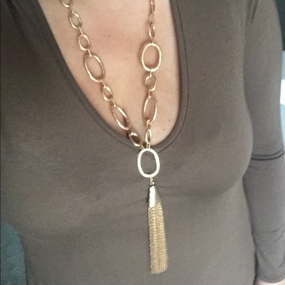 ❗️Last One❗️Gold Chain Link Tassel Necklace - Picture 3 of 4