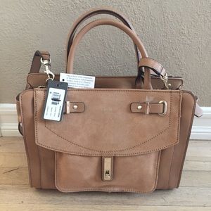 Guess Kingsley Satchel in Cognac