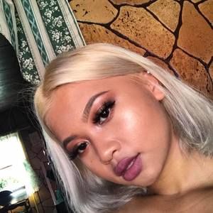 Meet your Posher, Sonita