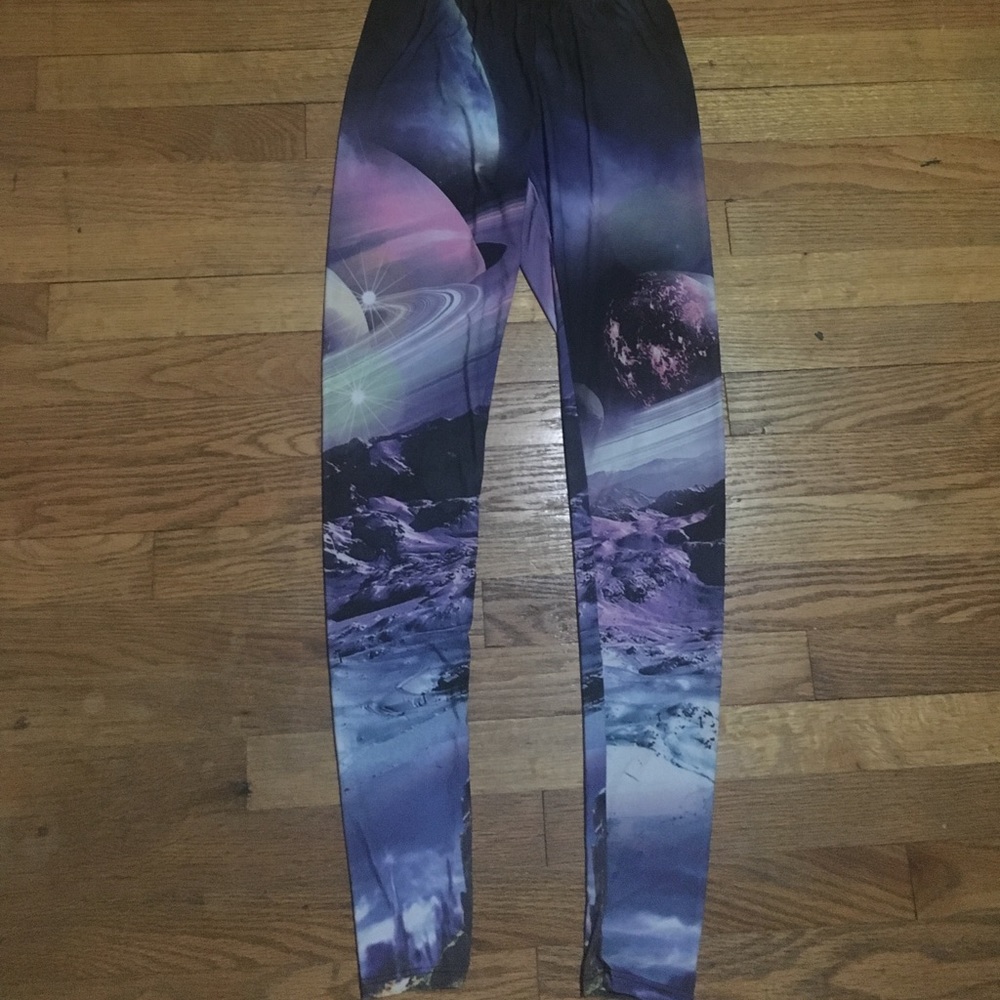 Hot Topic Galaxy Leggings