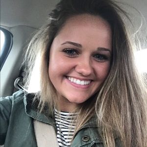 Meet your Posher, Erika