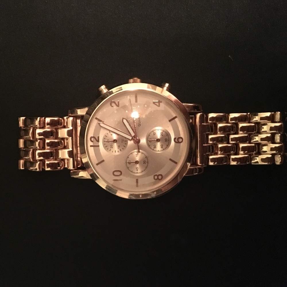 NWOT Aeropostale Rose Gold Watch ✨