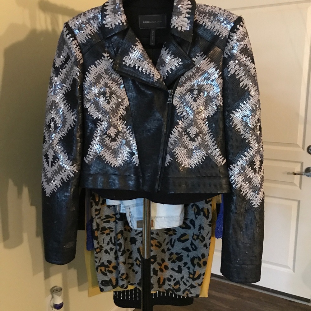 Sequence jacket blow out sale 🚨🚨only today