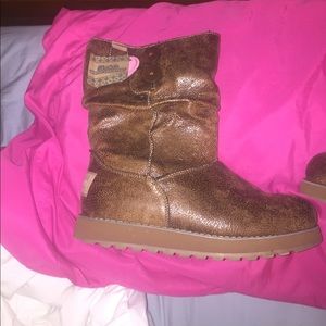 Skechers memory foam, water resistant winter boot