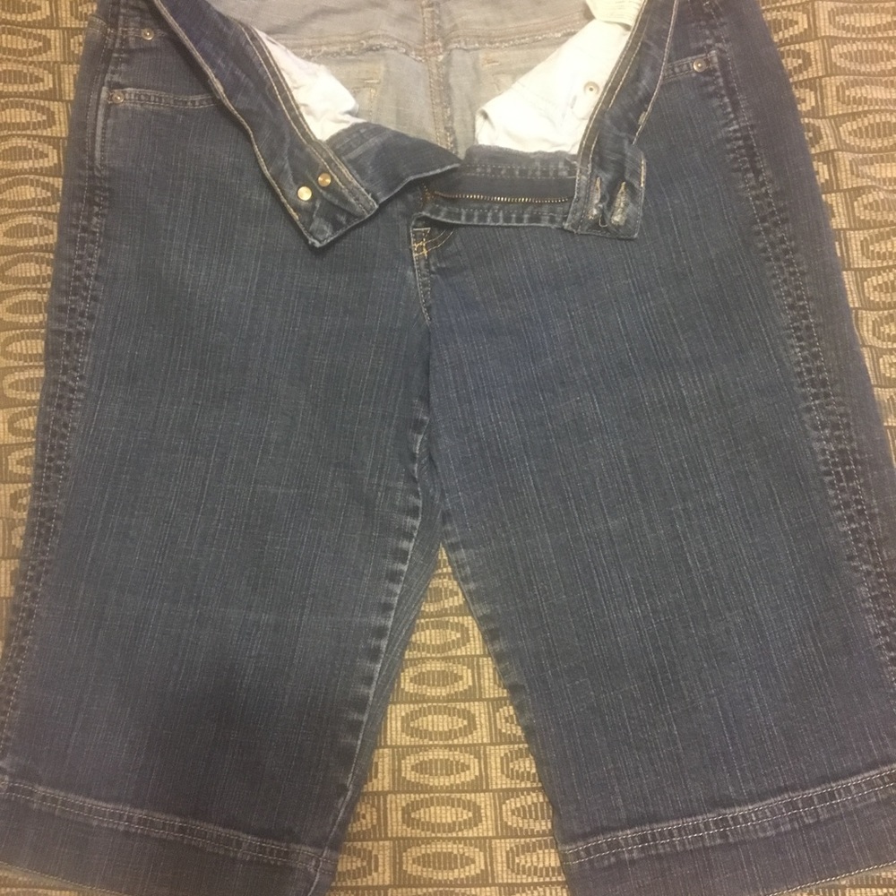 Gloria Vanderbilt Jean shorts