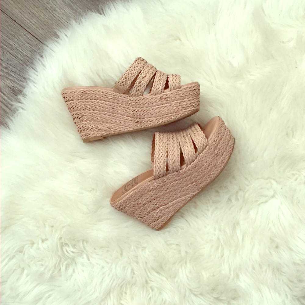 Lucky Brand dusty pink woven wedges
