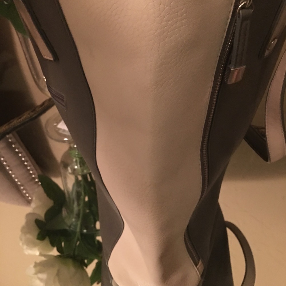 Handbag - Picture 3 of 4