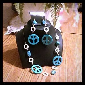 Necklace and earings set hand made