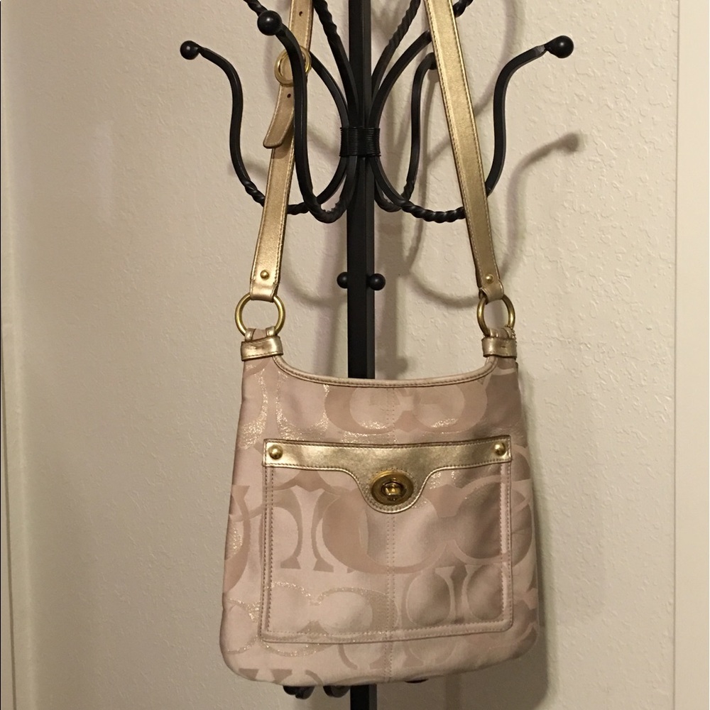 Coach shoulder bag