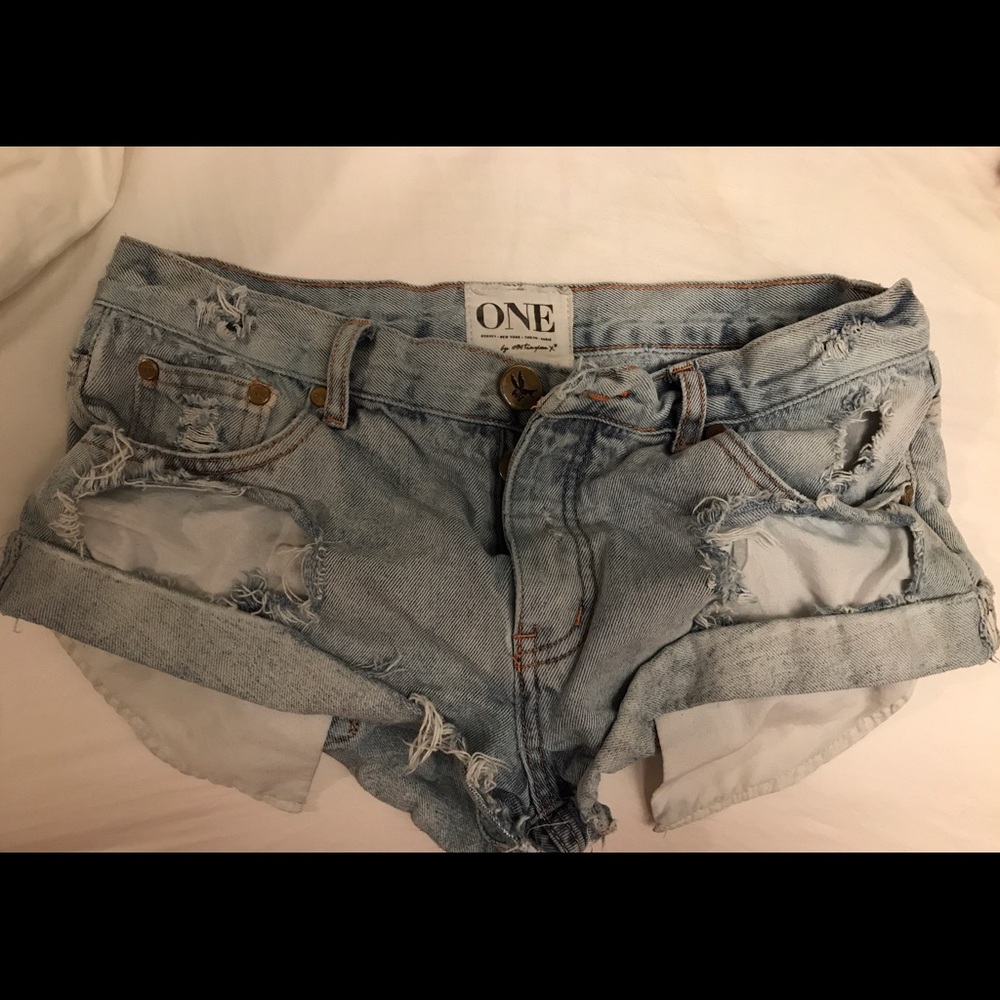 One teaspoon shorts