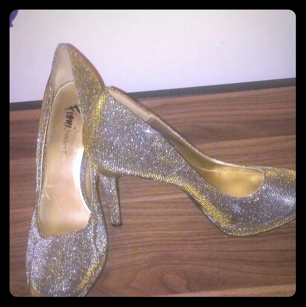 Silver/ gold sparkle heels