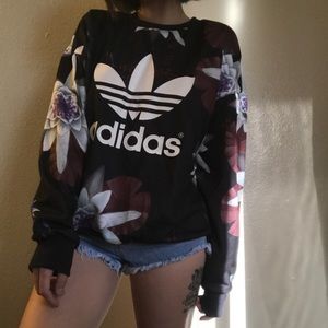 Adidas Sweatshirt