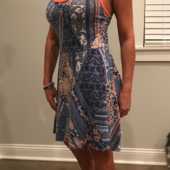 Dresses & Skirts - 💰Mini Summer Dress 💰