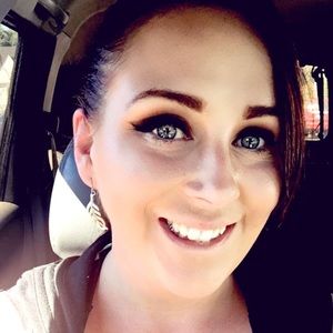 Meet your Posher, Taryn