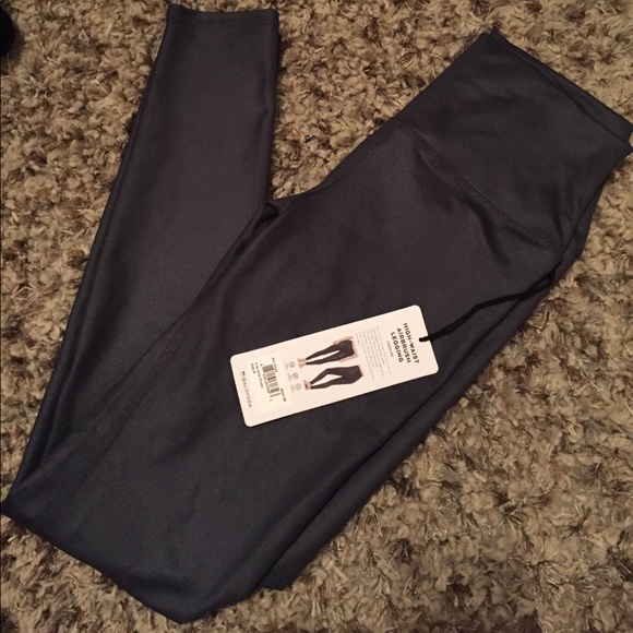 ALO Yoga Pants - ALO Yoga Airbrush Anthracite Glossy Leggings