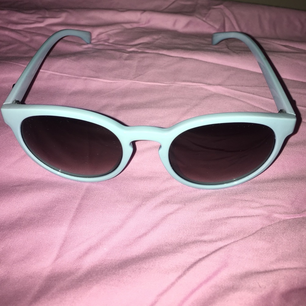 Light Blue Round Quay Sunglasses