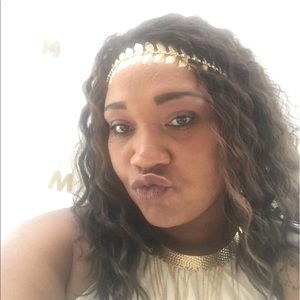 Meet your Posher, Marsha