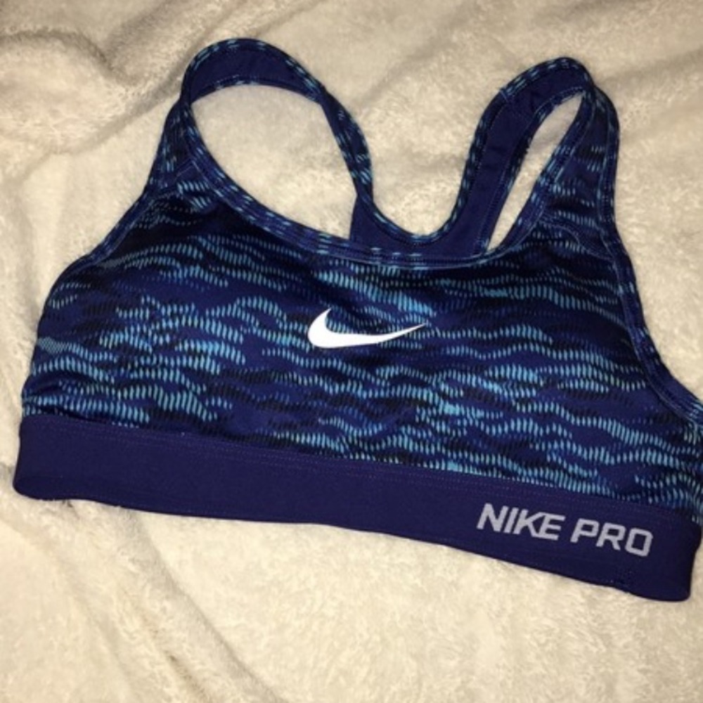 nike pro sports bra