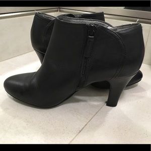 Banana Republic Ankle Bootie