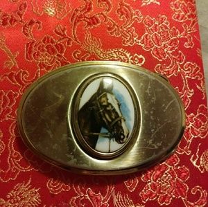 Buckle