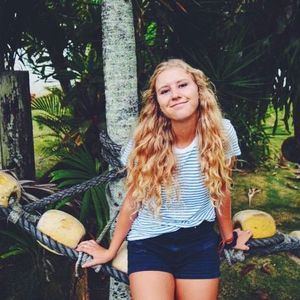 Meet your Posher, Addy