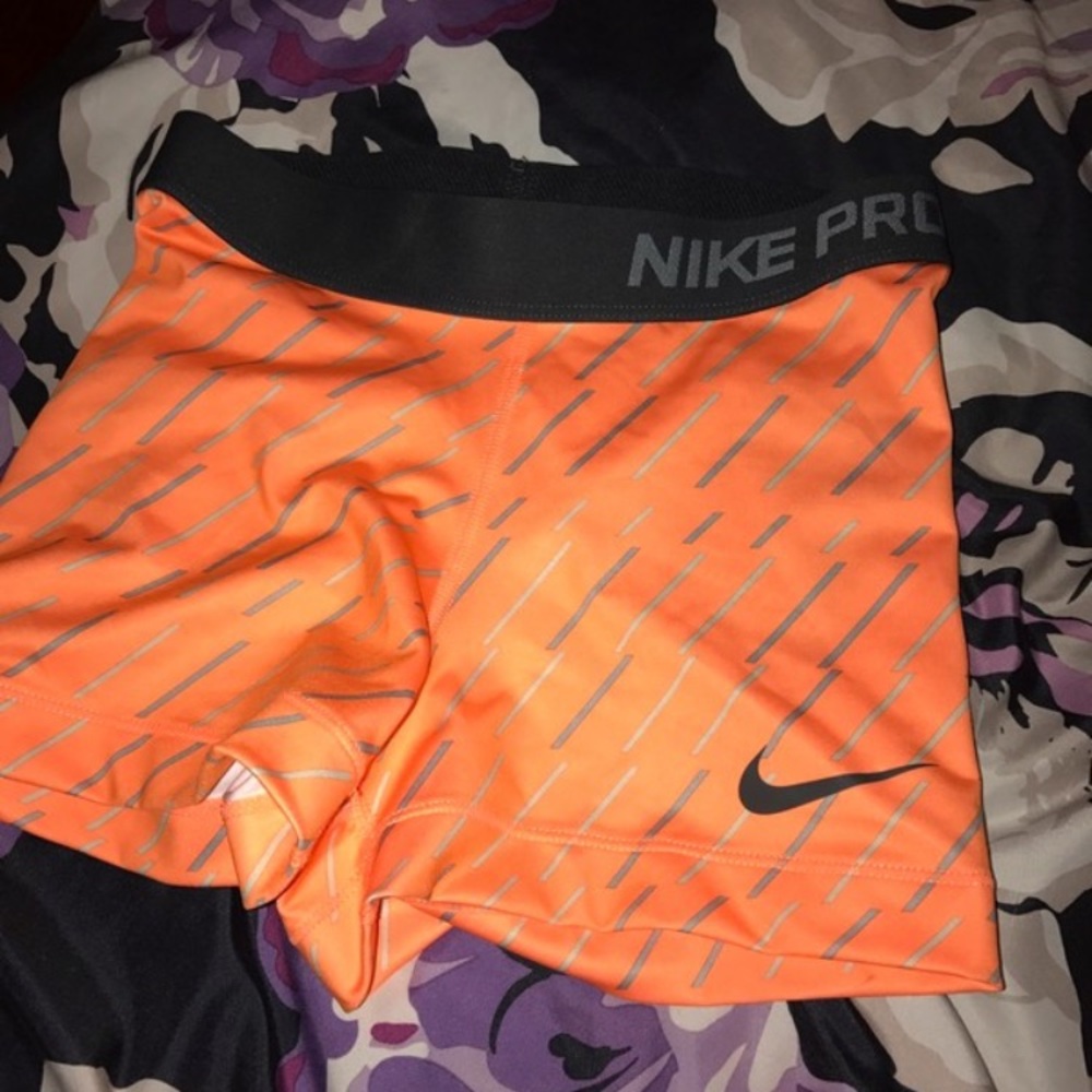 nwt orange nike pros