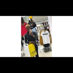 Meet your Posher, Mia