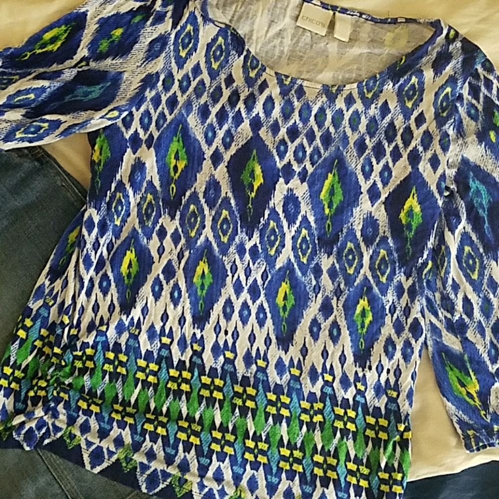 Chicos 3/4 sleeve blue patterned top size "2"