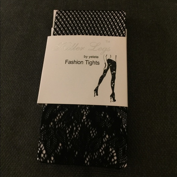 Black Design Fishnet Stockings - Picture 4 of 5