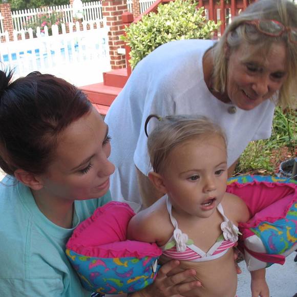 Meet your Posher, Jessica - Picture 1 of 1