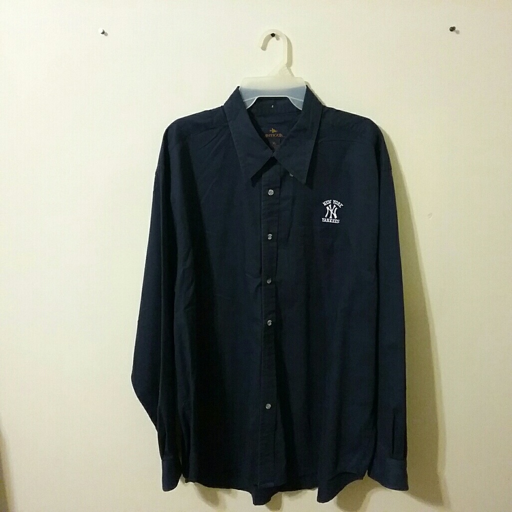 Antigua New York Yankees XL Dress Shirt With logo - Picture 1 of 6