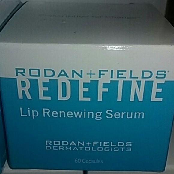 Rodan Fields Lip Renewing Serum - New/Sealed - Picture 2 of 7