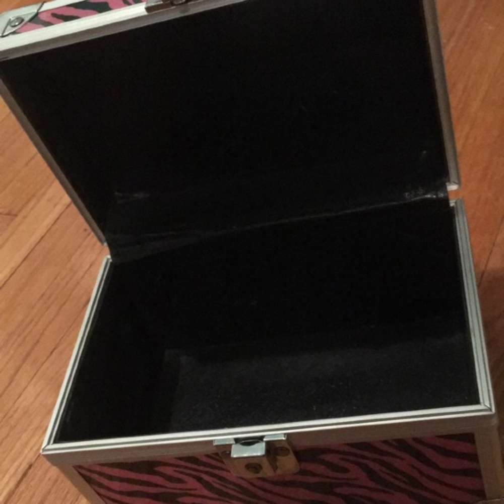 Makeup Box