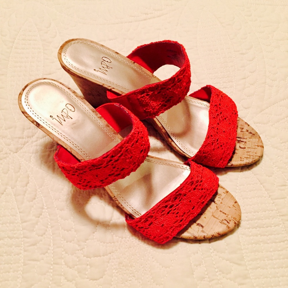 Cork heel and crocket shoes