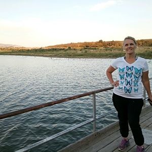 Meet your Posher, Julia