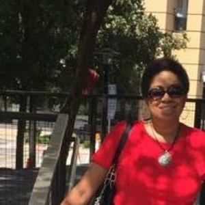 Meet your Posher, Carla