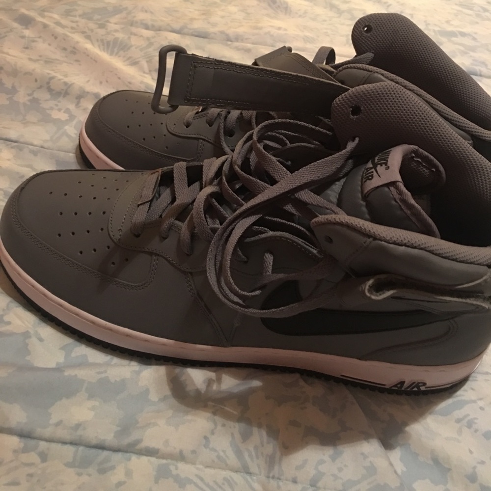 Nike high top air forces