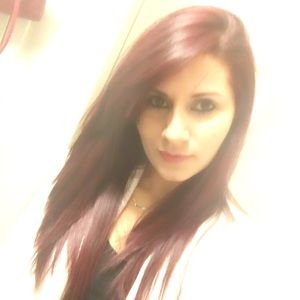 Meet your Posher, Madelin