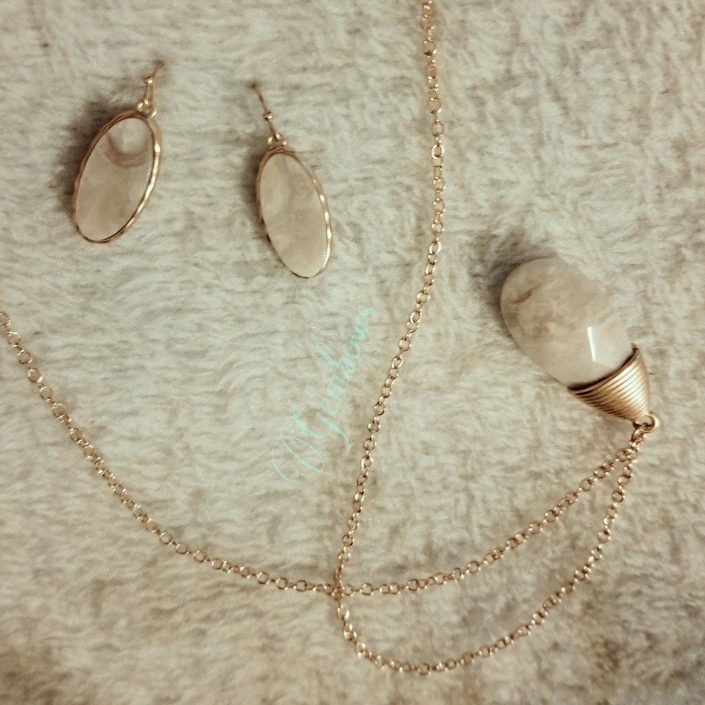 White quartz set
