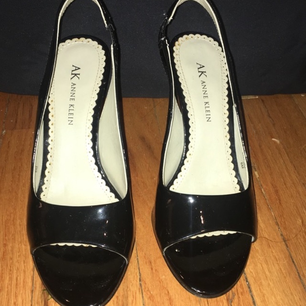 Black heels