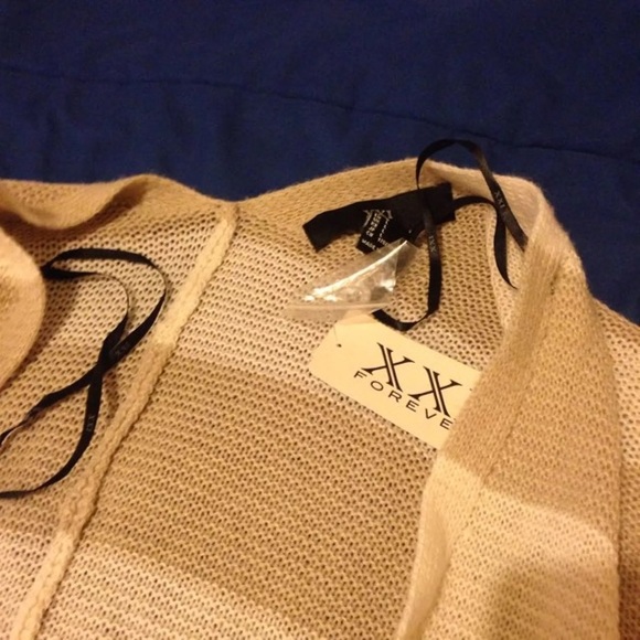 🆕 NWT Forever 21 cardigan - Picture 4 of 4