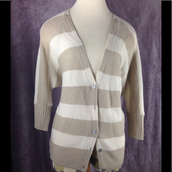 🆕 NWT Forever 21 cardigan - Picture 1 of 4