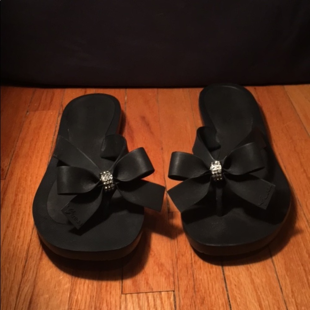 GUESS Tutu Bow Flipflops