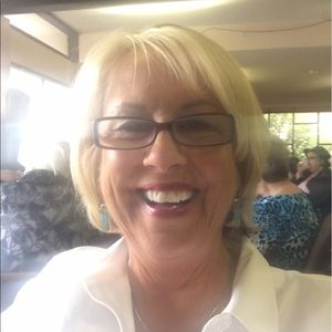 Meet your Posher, Teresa