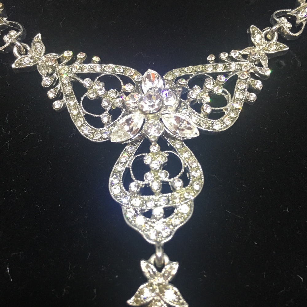 Elegance by Carbonneau earring and necklace set