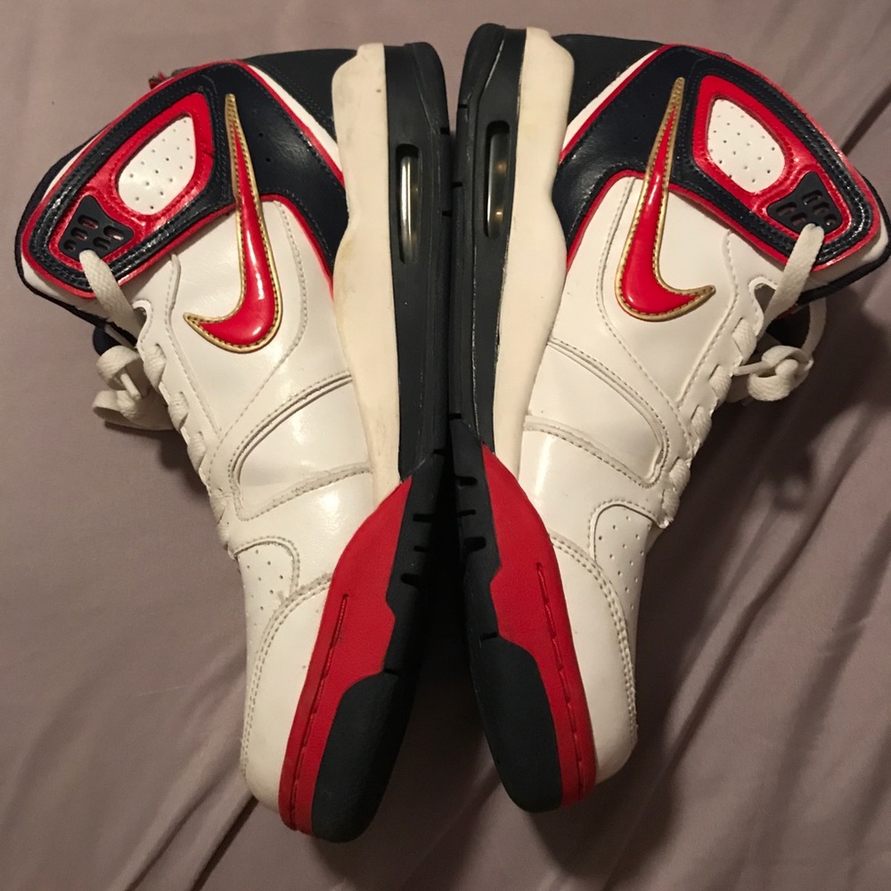 Mens Nike Olympic USA Flight shoe size 9.5